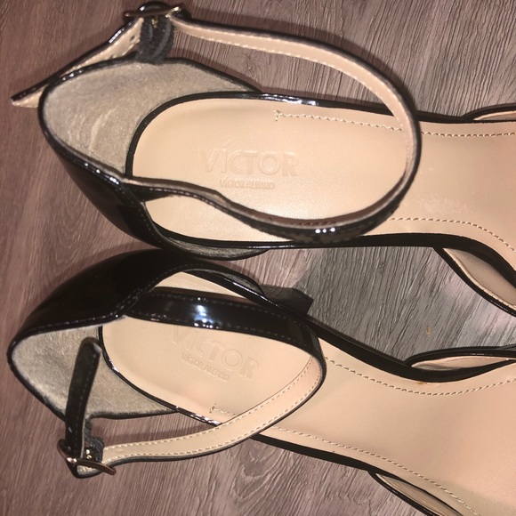 Victor Alfaro Patent Pumps Sz10 - Picture 6 of 8